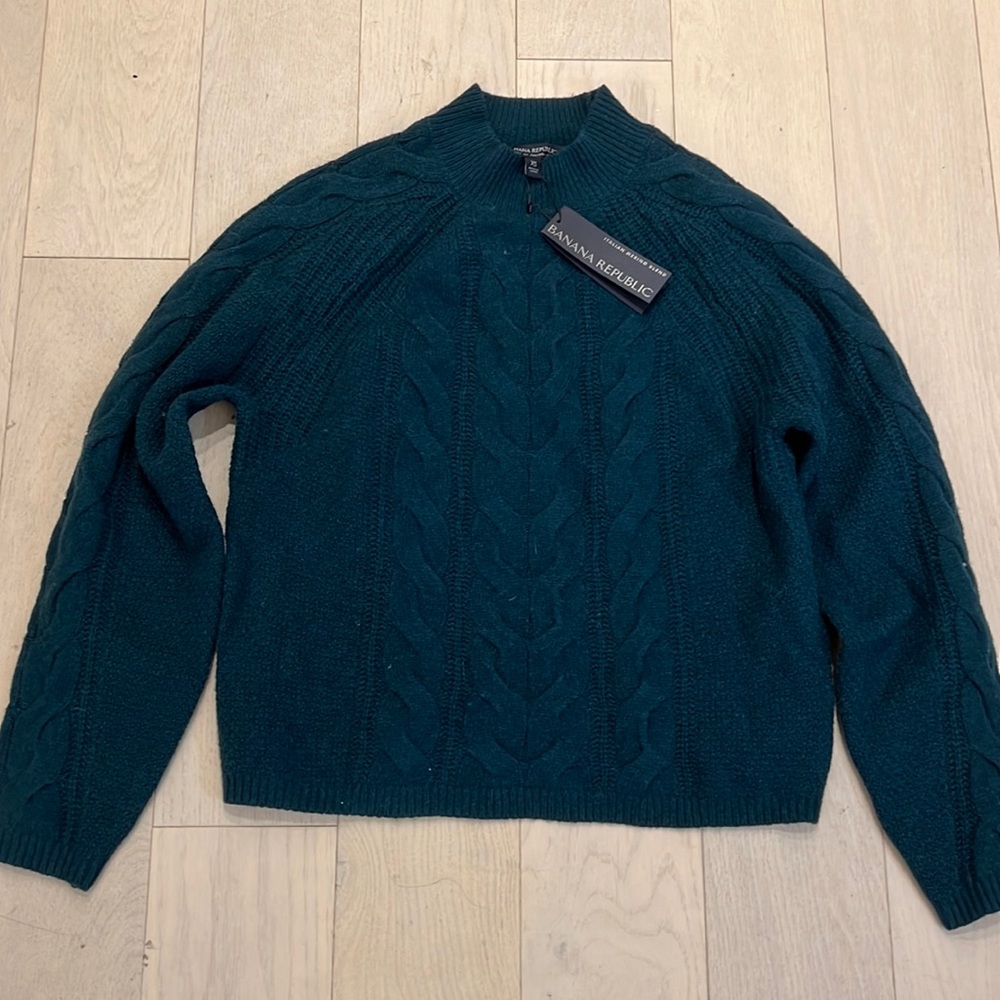 Banana Republic merino wool blend sweater, green. Sz XS